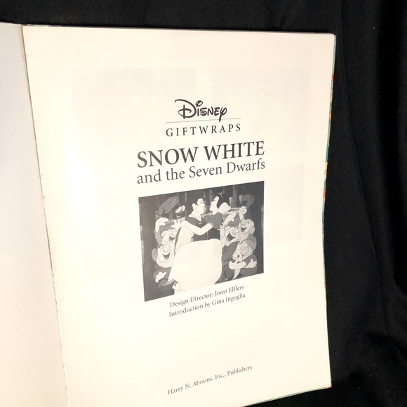 🎉HP!🎉 Vintage 1993 Disney Gift Wrap-Snow White and The Seven Dwarfs - Picture 2 of 12